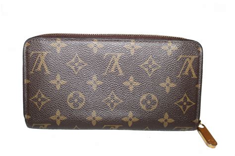 louis vuitton classic wallet.